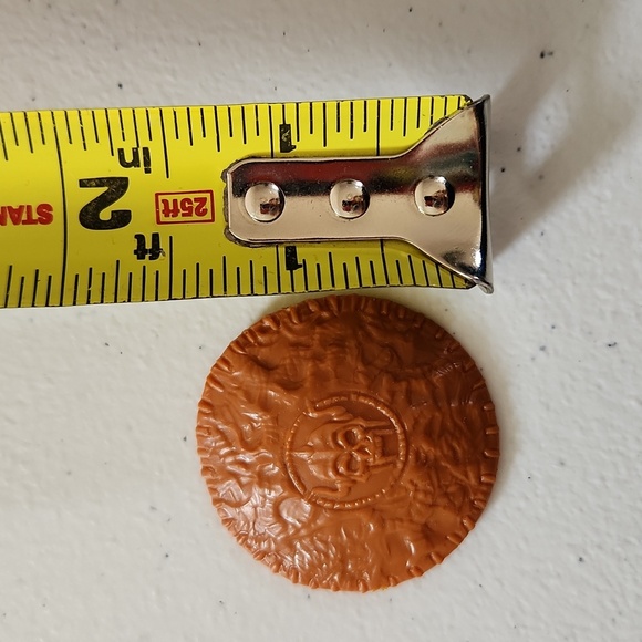 VINTAGE MOTU ACCESSORIES SHIELDS MATTEL HE-MAN Replacement Parts - Picture 3 of 3